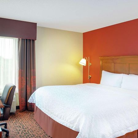Hampton Inn Мерріллвілл Екстер'єр фото