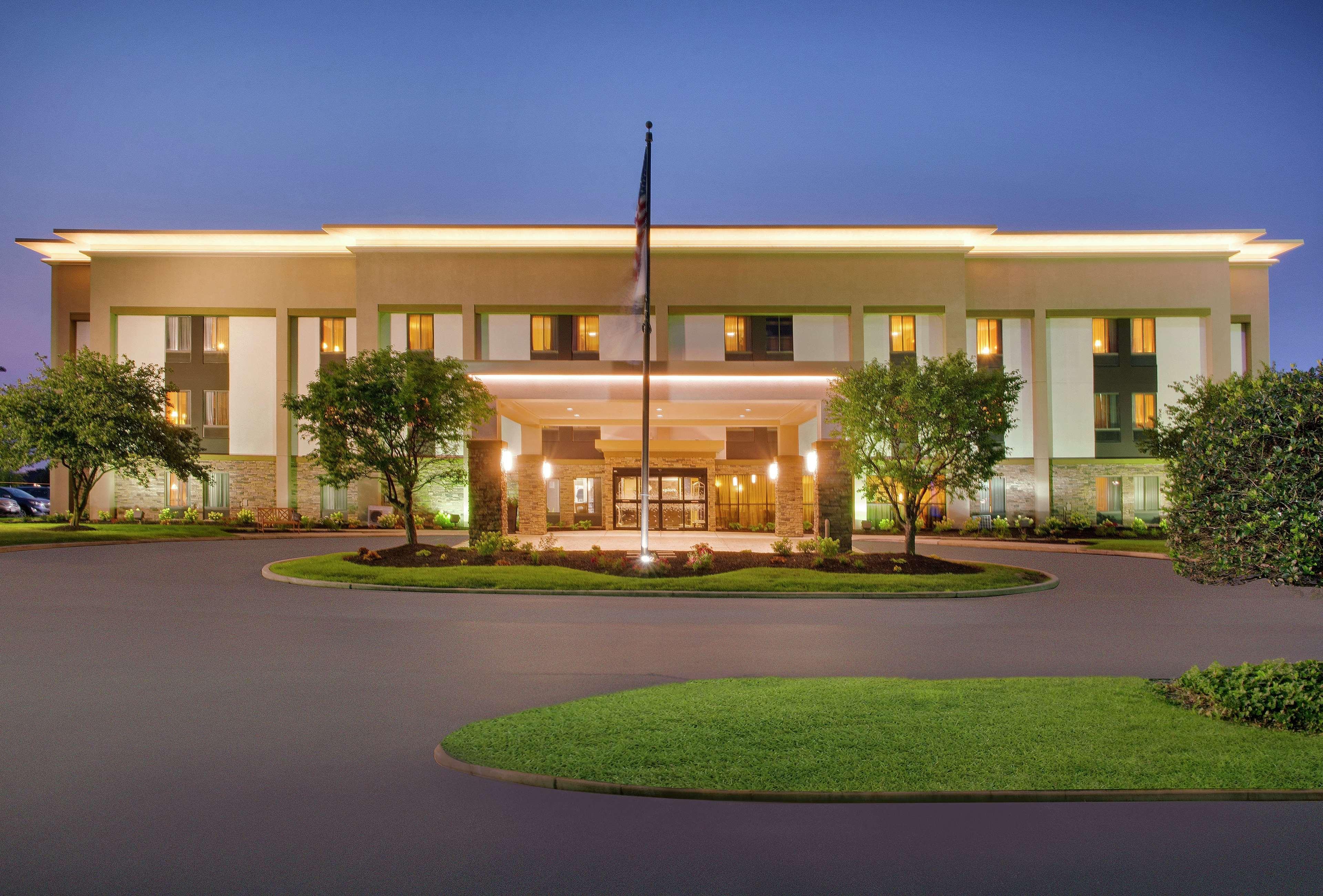 Hampton Inn Мерріллвілл Екстер'єр фото