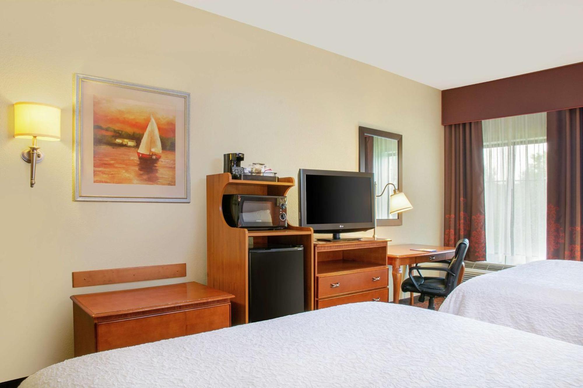 Hampton Inn Мерріллвілл Екстер'єр фото