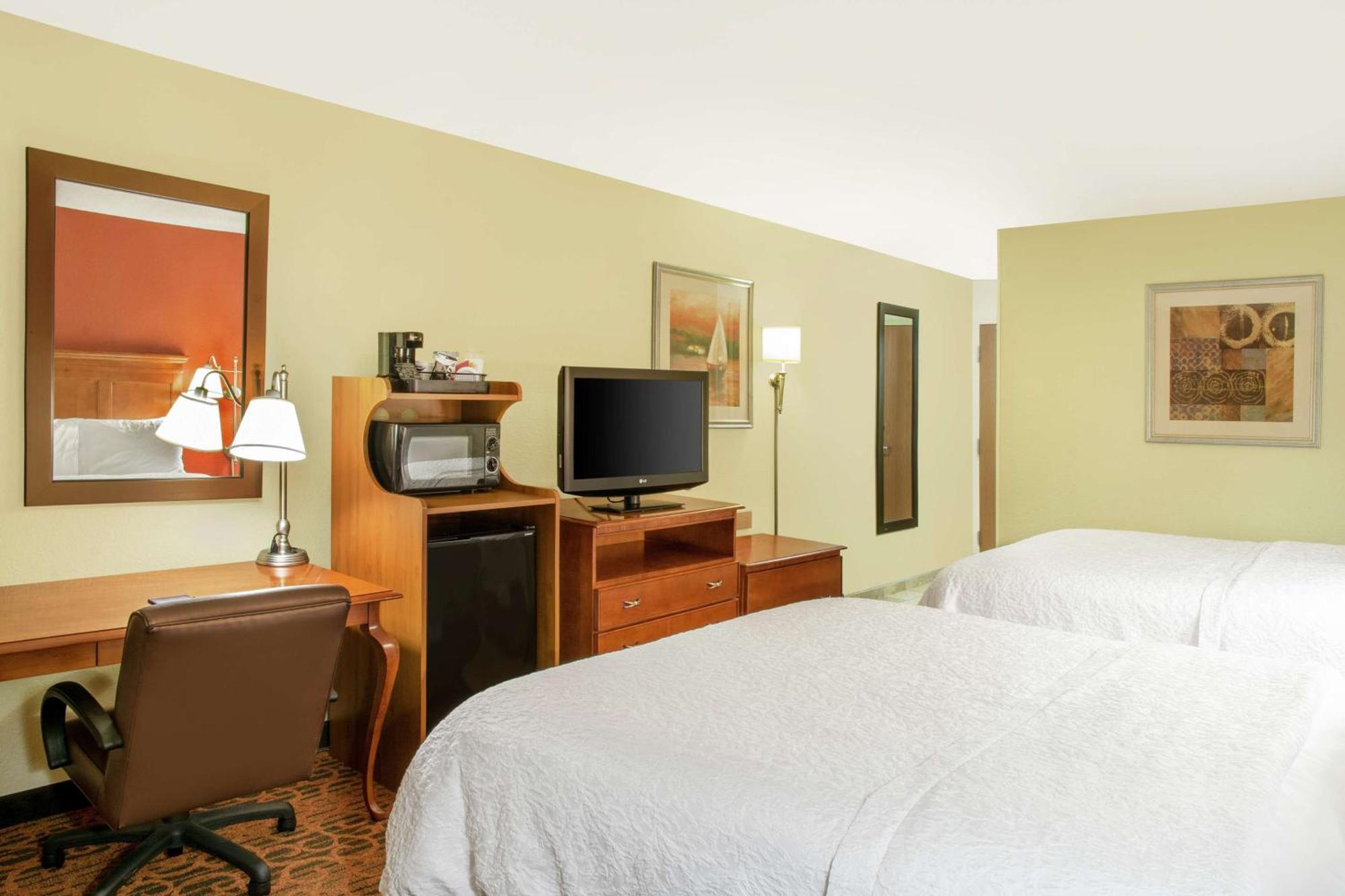 Hampton Inn Мерріллвілл Екстер'єр фото