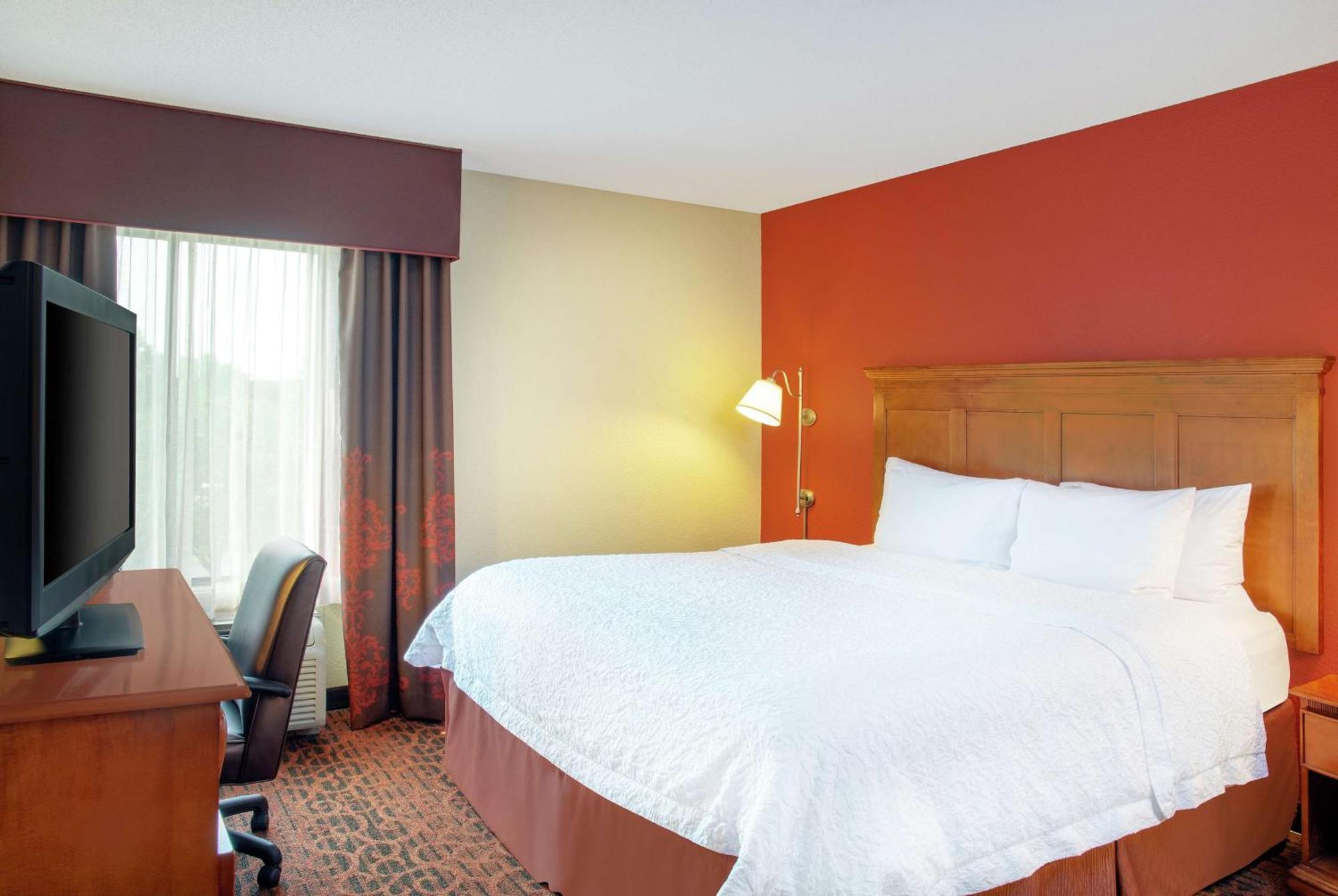 Hampton Inn Мерріллвілл Екстер'єр фото