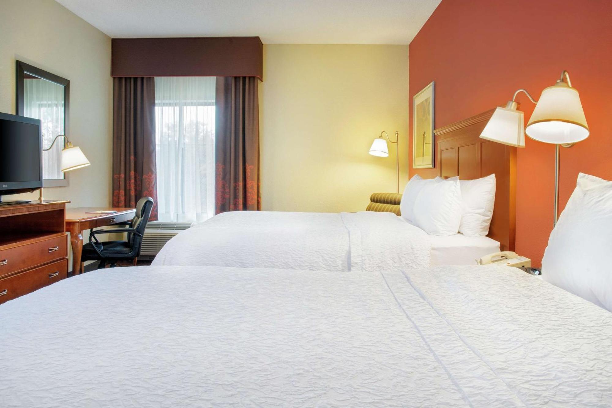 Hampton Inn Мерріллвілл Екстер'єр фото